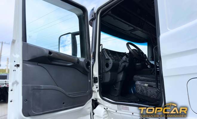 SCANIA 124G - 360 - Ano 2003 - Repasse-4