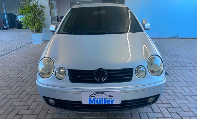 VW - VolksWagen Polo 1.6 Mi/ S.Ouro 1.6Mi 101cv 8V 5p 2005 Gasolina-0