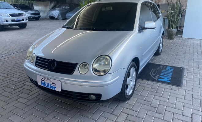 VW - VolksWagen Polo 1.6 Mi/ S.Ouro 1.6Mi 101cv 8V 5p 2005 Gasolina