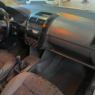 VW - VolksWagen Polo 1.6 Mi/ S.Ouro 1.6Mi 101cv 8V 5p 2005 Gasolina-5