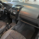 VW - VolksWagen Polo 1.6 Mi/ S.Ouro 1.6Mi 101cv 8V 5p 2005 Gasolina-6