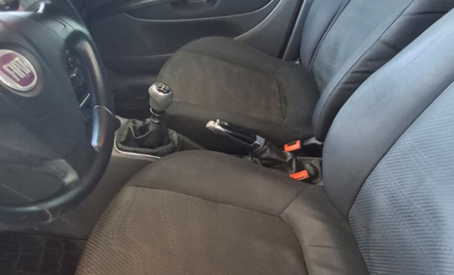 Fiat Punto 1.4 Fire Flex 8V 5p 2010 Flex-9