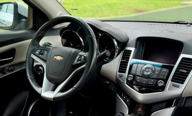 GM - Chevrolet CRUZE LTZ 1.8 16V FlexPower 4p Aut. 2014 Flex-18