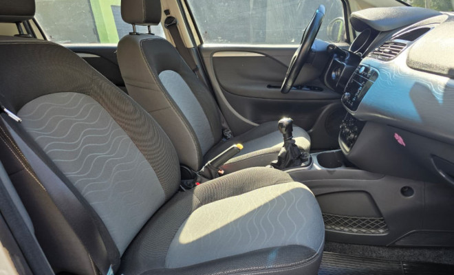 Fiat Punto ATTRACTIVE 1.4 Fire Flex 8V 5p 2016 Flex-8