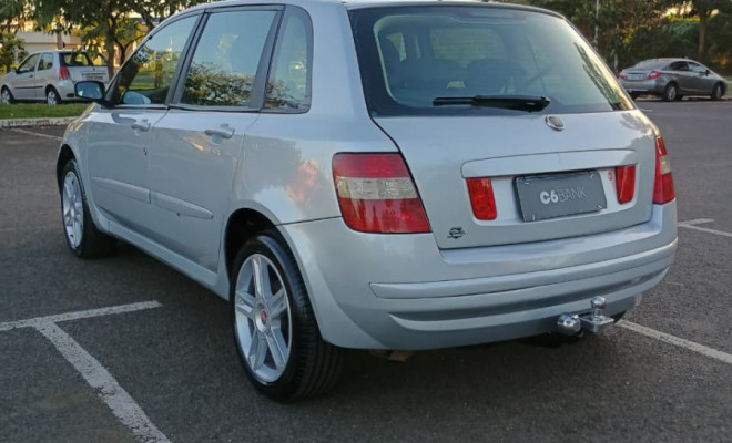 Fiat Stilo 1.8/ 1.8 Connect 8V 103cv 5p 2004 Gasolina-0