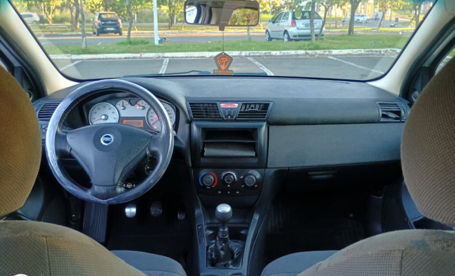 Fiat Stilo 1.8/ 1.8 Connect 8V 103cv 5p 2004 Gasolina-5