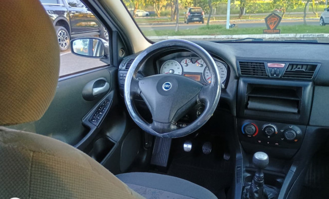 Fiat Stilo 1.8/ 1.8 Connect 8V 103cv 5p 2004 Gasolina-7
