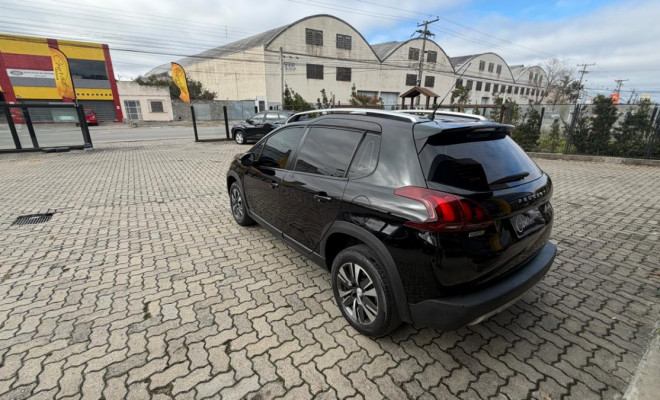 Peugeot 2008 Griffe 1.6 Turbo Flex 16V 5p Aut. 2023 Flex-4