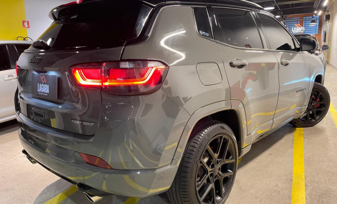 Jeep Compass BlackHawk Hurricane 2.0 4x4 TB Gasolina Aut. 2026-0