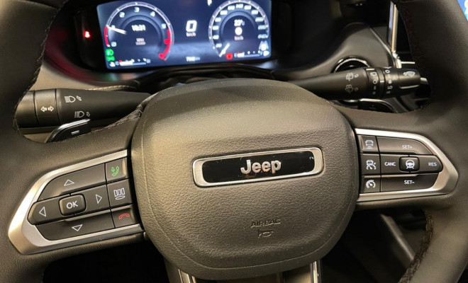 Jeep Compass BlackHawk Hurricane 2.0 4x4 TB Gasolina Aut. 2026-8