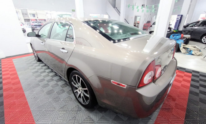 GM - Chevrolet MALIBU LTZ 2.4 16V 171cv 4p 2010 Gasolina-2