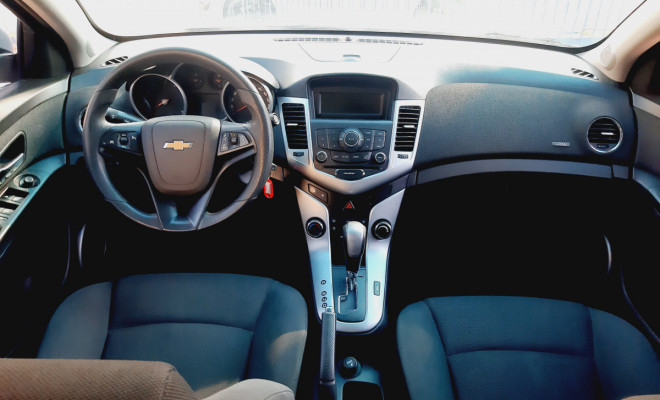 GM - Chevrolet CRUZE LT 1.8 16V FlexPower 4p Aut. 2013 Flex-6