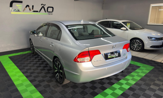 Honda Civic Sed. LXL/ LXL SE 1.8 Flex 16V Aut. 2011 Flex-1
