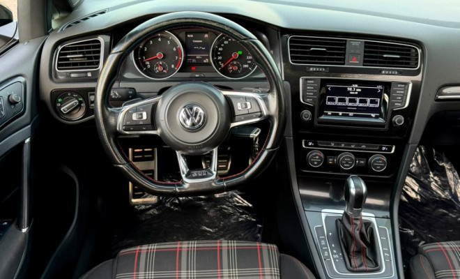 VW - VolksWagen Golf GTi 2.0 TSI 220cv Aut. 2015 Gasolina-3