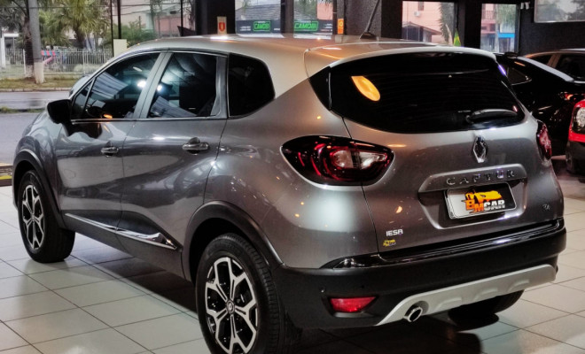 Renault CAPTUR Iconic 1.3 TB 16V Flex 5p Aut. 2022 Flex-2