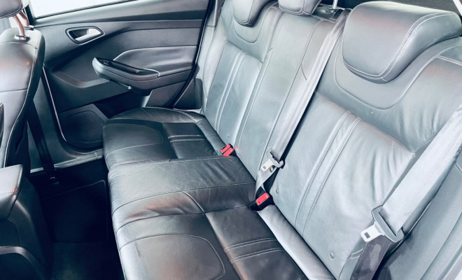 Ford Focus 1.6 S/SE/SE Plus Flex 8V/16V  5p 2014 Flex-8