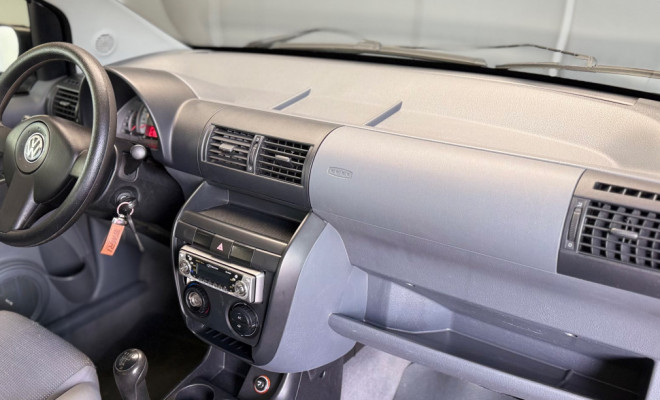 VW - VolksWagen Fox Plus 1.6Mi/ 1.6Mi Total Flex 8V 4p 2009 Flex-6