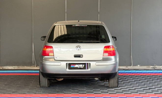 VW - VolksWagen Golf 1.6Mi/ 1.6Mi Gener./Black & Silver 2003 Gasolina-4