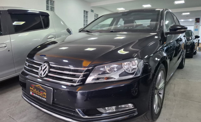 VW - VolksWagen Passat TB 2.0 FSI/TSI 211cv Tiptronic 4p 2012 Gasolina-1