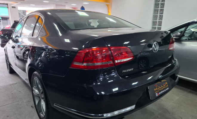 VW - VolksWagen Passat TB 2.0 FSI/TSI 211cv Tiptronic 4p 2012 Gasolina-2