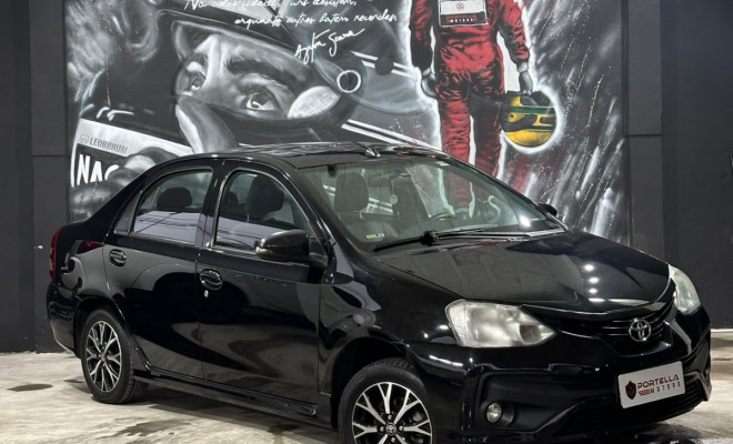 Toyota ETIOS PLATINUM Sed. 1.5 Flex 16V 4p Aut. 2017 Flex-0