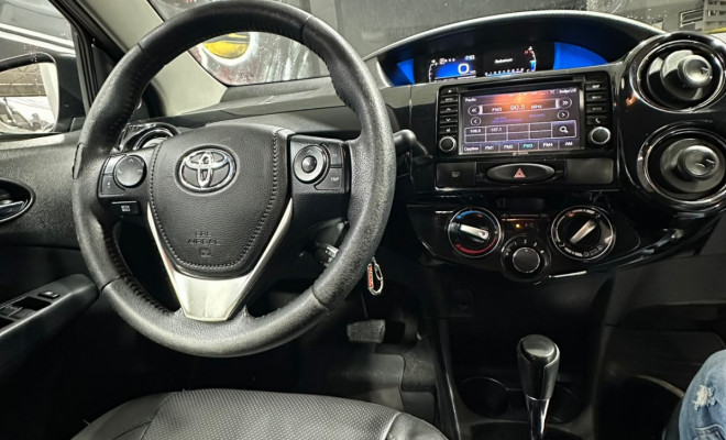 Toyota ETIOS PLATINUM Sed. 1.5 Flex 16V 4p Aut. 2017 Flex-5