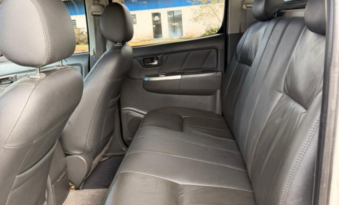 Toyota Hilux CD SRV D4-D 4x4 3.0 TDI Diesel Aut 2013 Diesel-8