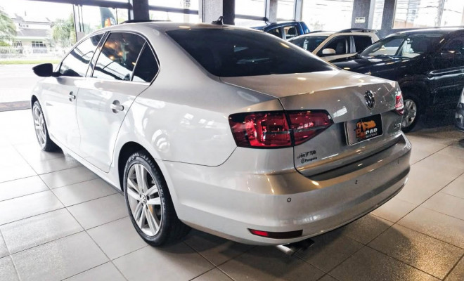 VW - VolksWagen JETTA Highline 2.0 TSI 16V 4p Tiptronic 2016 Gasolina-3