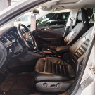 VW - VolksWagen JETTA Highline 2.0 TSI 16V 4p Tiptronic 2016 Gasolina-4