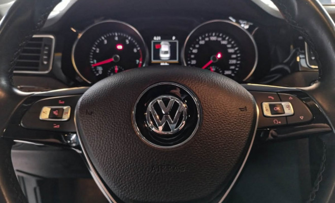 VW - VolksWagen JETTA Highline 2.0 TSI 16V 4p Tiptronic 2016 Gasolina-6