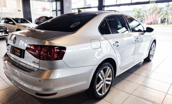 VW - VolksWagen JETTA Highline 2.0 TSI 16V 4p Tiptronic 2016 Gasolina-2