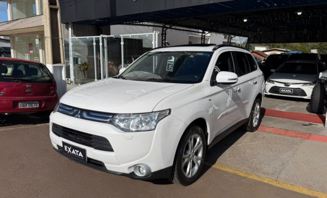 OUTLANDER GT 3.0 V6 Aut. 7 LUGARES-1