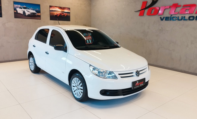 VW - VolksWagen Gol (novo) 1.0 Mi Total Flex 8V 4p 2011 Flex-0