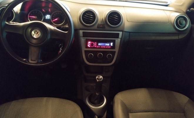 VW - VolksWagen Gol (novo) 1.0 Mi Total Flex 8V 4p 2011 Flex-6