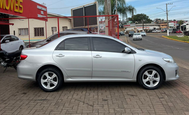 Toyota Corolla XLi 1.8/1.8 Flex 16V Aut. 2014 Flex-4