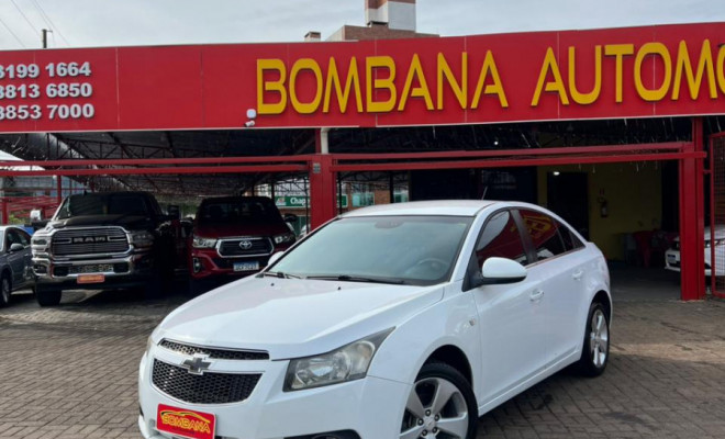 GM - Chevrolet CRUZE LT 1.8 16V FlexPower 4p Aut. 2013 Flex