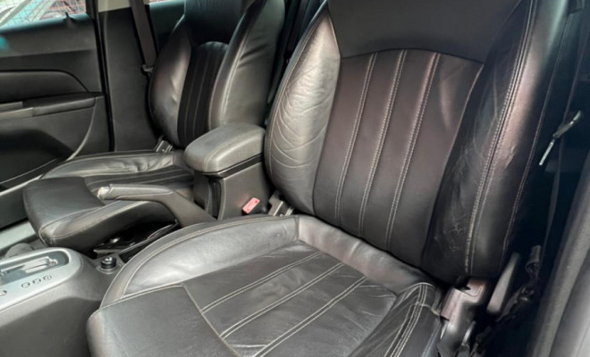 GM - Chevrolet CRUZE LT 1.8 16V FlexPower 4p Aut. 2013 Flex-8