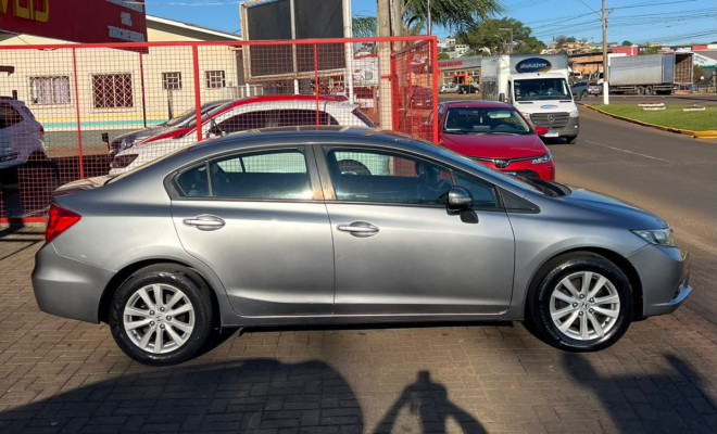 Honda Civic Sedan LXS 1.8/1.8 Flex 16V Aut. 4p 2014 Flex-4
