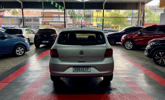 VW - VolksWagen Gol Comfortline 1.6 T. Flex 8V 5p 2015 Gás-4