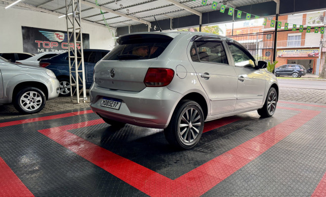 VW - VolksWagen Gol Comfortline 1.6 T. Flex 8V 5p 2015 Gás-5