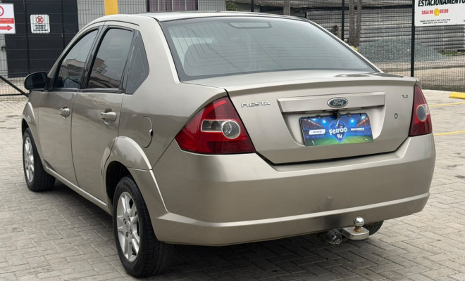 Ford Fiesta Sed. 1.6 8V Flex 4p 2005 Flex-4