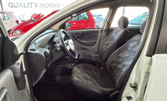 GM - Chevrolet Corsa Hatchback 1.0 MPFI 8V 71cv 5p 2004 Flex-9