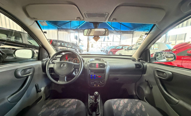 GM - Chevrolet Corsa Hatchback 1.0 MPFI 8V 71cv 5p 2004 Flex-5