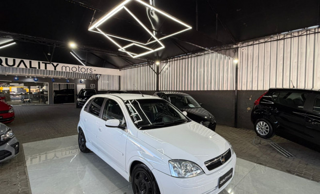 GM - Chevrolet Corsa Hatchback 1.0 MPFI 8V 71cv 5p 2004 Flex