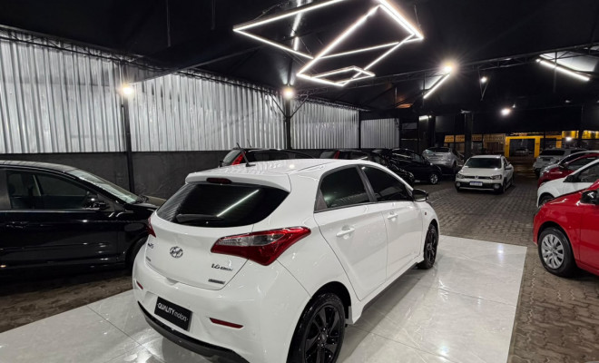 Hyundai HB20 C./C.Plus/C.Style 1.6 Flex 16V Mec. 2015 Flex-1