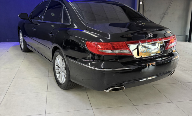 Hyundai AZERA GLS 3.3 V6 24V 4p Aut. 2011 Gasolina-11
