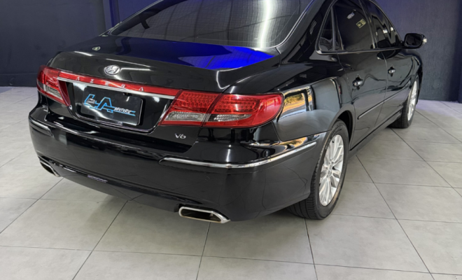Hyundai AZERA GLS 3.3 V6 24V 4p Aut. 2011 Gasolina-12