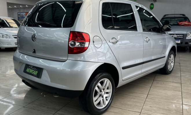 VW - VolksWagen Fox 1.0 Mi Total Flex 8V 5p 2010 Flex-4