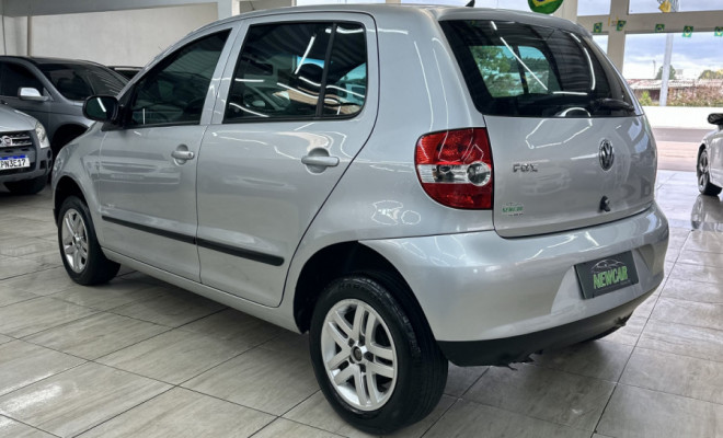VW - VolksWagen Fox 1.0 Mi Total Flex 8V 5p 2010 Flex-2