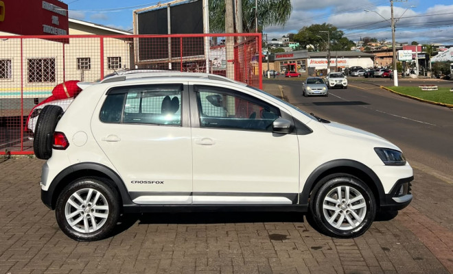 VW - VolksWagen CROSSFOX  1.6 T. Flex 16V 5p 2015 Flex-4